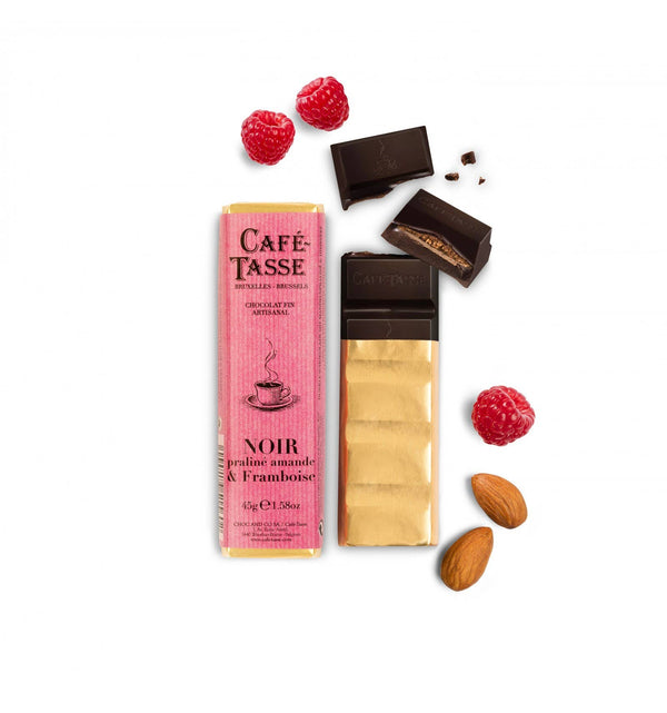 Noir Praline Almond & Raspberry Stick - Café-Tasse