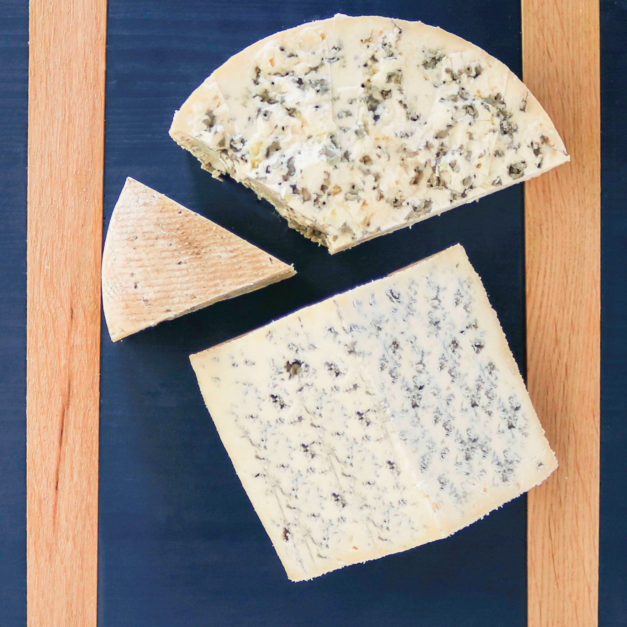  Gorgonzola Dolce - Sold by the Pound : Grocery