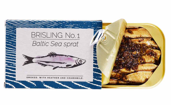 Fangst Brisling No. 1 – Baltic Sea Sprat Smoked w Heather & Chamomile